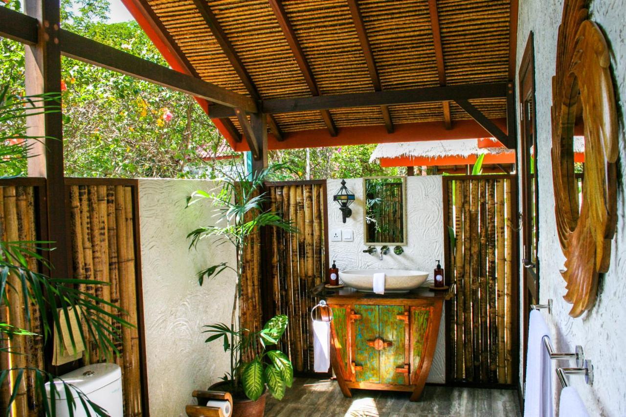 Burudika Bungalows Selong Belanak Kültér fotó